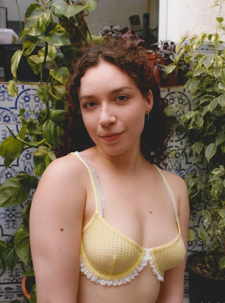 enano negro onlyfans arte exclusivo galería