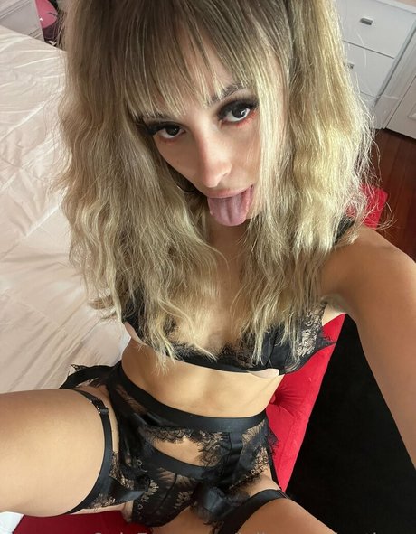 dominación femenina onlyfans arte galería