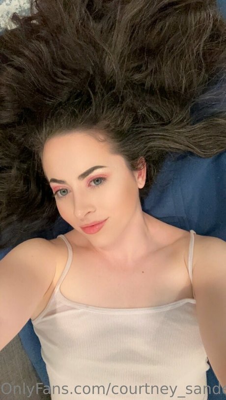 Courtney Sanderson estrella superior galería