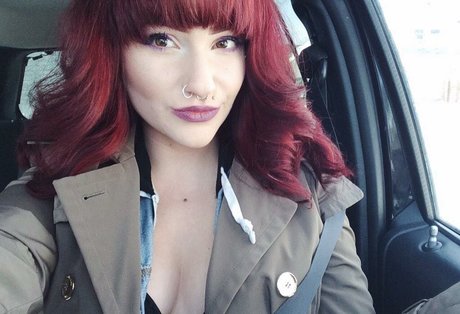 leche de fresa onlyfans perfecto erótico galería