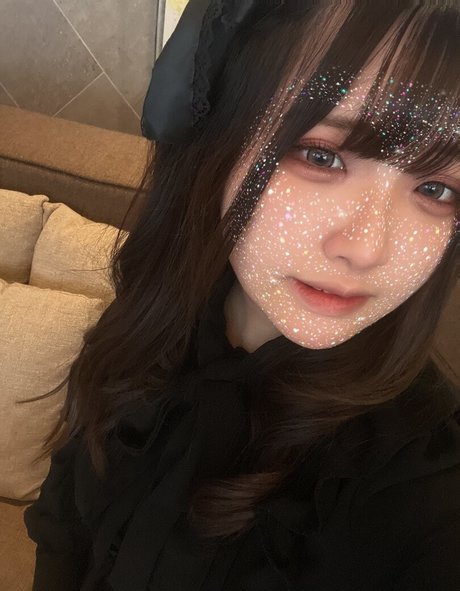 Yui Hiiragi estrella porno desnuda imágenes