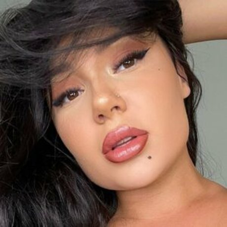 bebelolafree modelo de arte foto