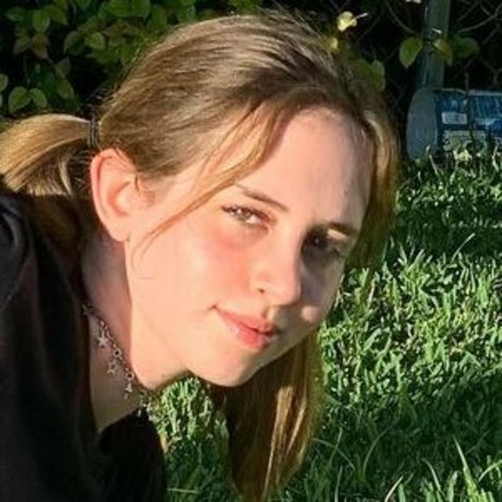 Mica Tenenbaum hermosa actriz imagen