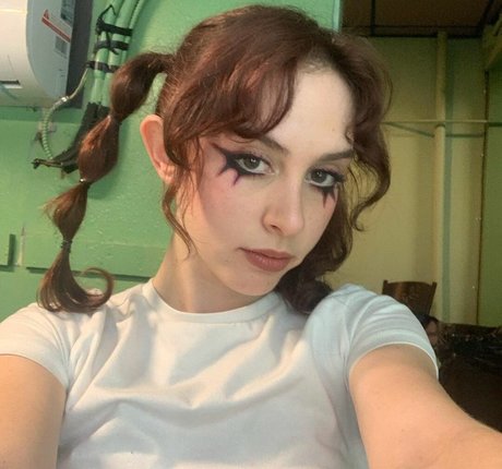 Mica Tenenbaum actriz de alta definición galerías