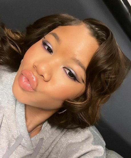Storm Reid estrella porno perfecta imágenes