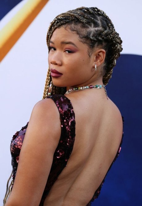Storm Reid estrella porno gratis fotos
