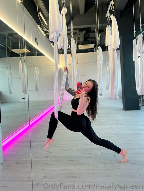 nataly queen estrella porno hd imágenes