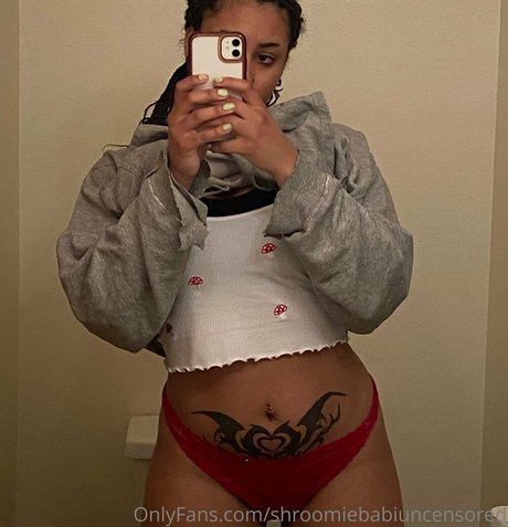 shroomiebabiuncensored estrella perfecta foto