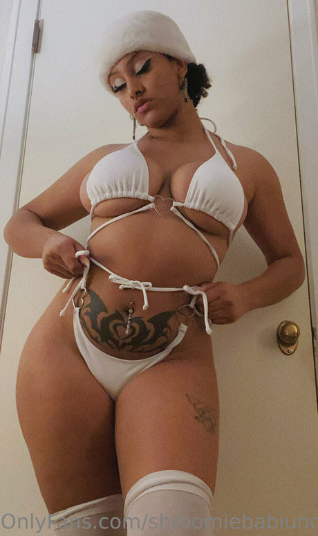 shroomiebabiuncensored actriz porno imagen