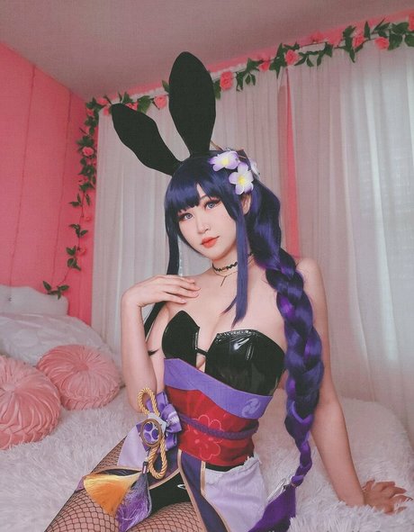 jennybellyfree actriz atractiva imágenes