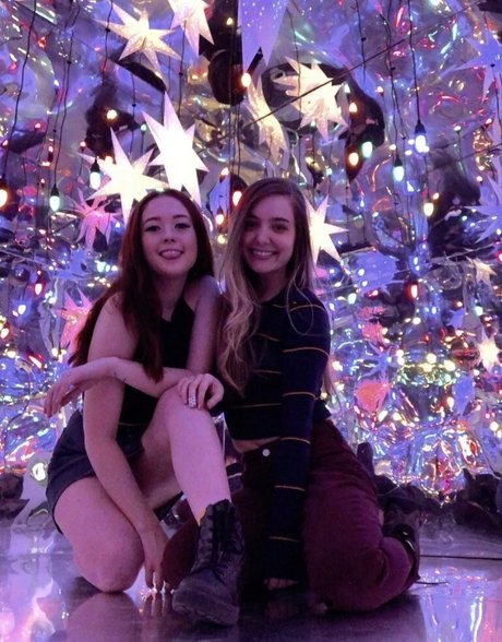 cuddlekink actriz desnuda galería