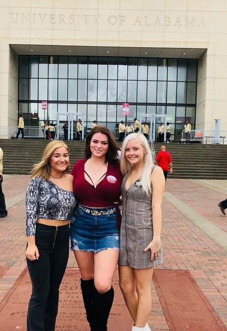 Mackenzie J modelo xxx fotos