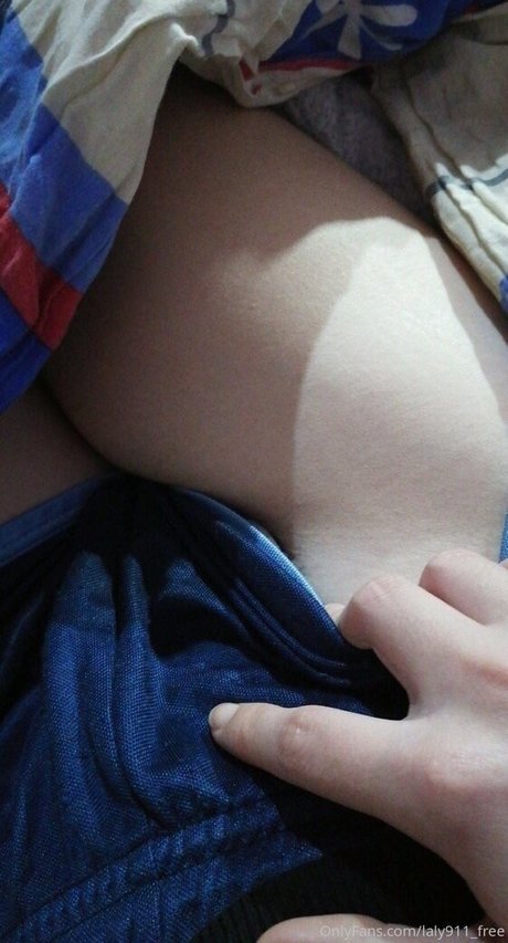 laly911 free modelo caliente imágenes