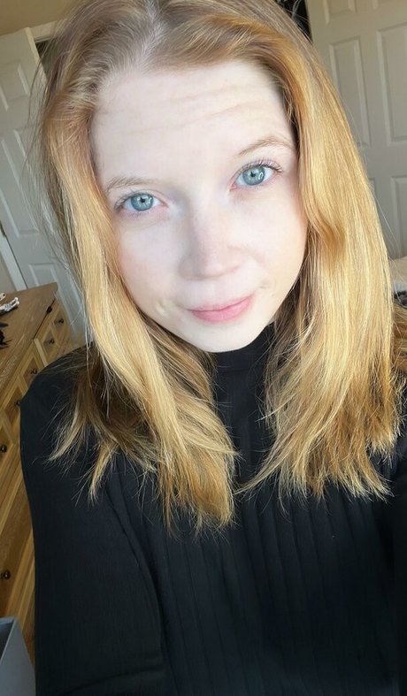 Peachy Noel bonita estrella porno galería