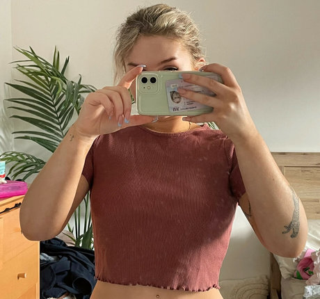 Sweetlikecinnam n estrella porno atractiva fotos