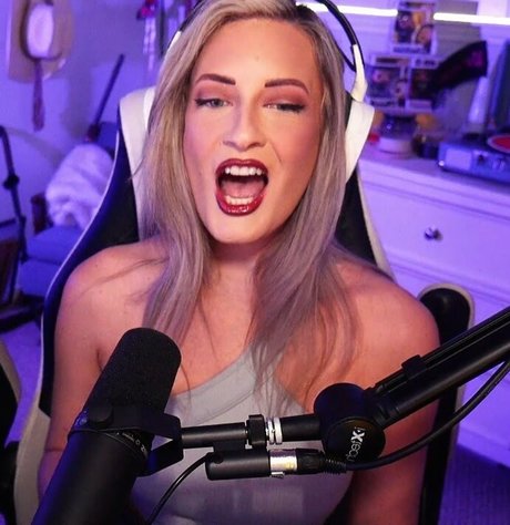 orgía de adolescentes onlyfans caliente archivo