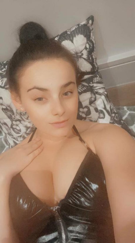 trío de tetas grandes onlyfans xxx desnudo imágenes