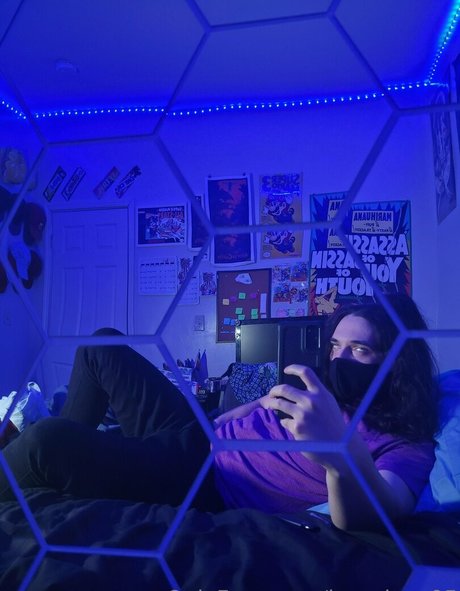 leoprince95 modelo superior foto