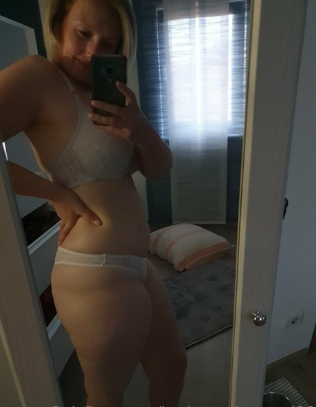 its jennytheangel86 actriz atractiva imagen