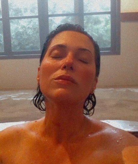 hermana desnuda onlyfans adulto perfecto imágenes