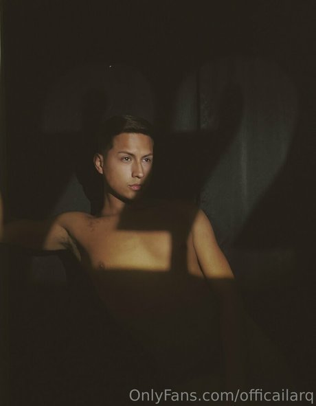 officailarq estrella sexy foto