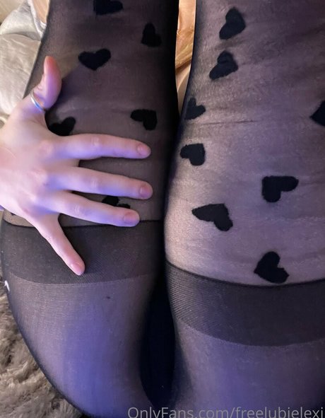 freelubielexi actriz de alta definición imágenes