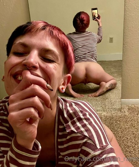 ryan rainn modelo desnudo foto