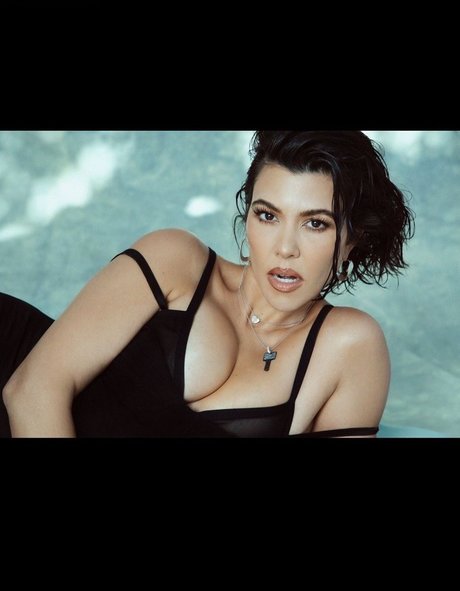 Kourtney Kardashian sexo modelo imagen