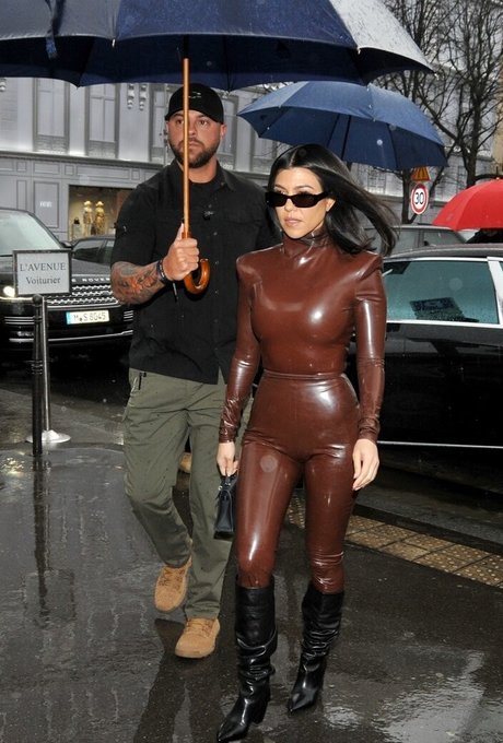 Kourtney Kardashian buena estrella porno archivo