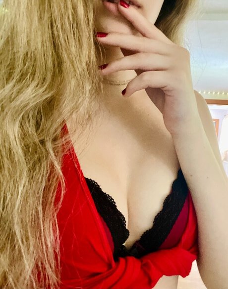 Qtiebuns ASMR desnudos estrella archivo