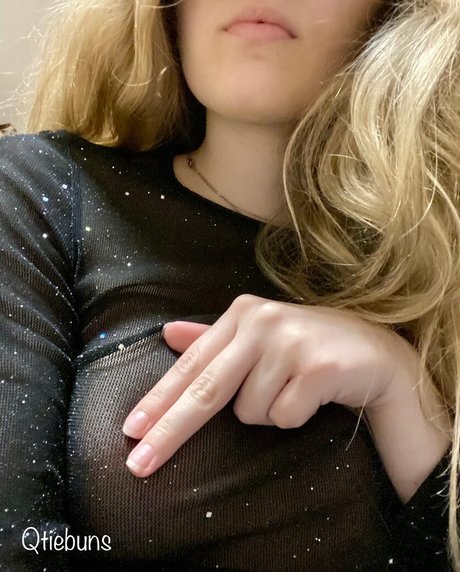 Qtiebuns ASMR actriz exclusiva imagen