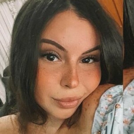 Gabimancinii modelo desnuda fotos