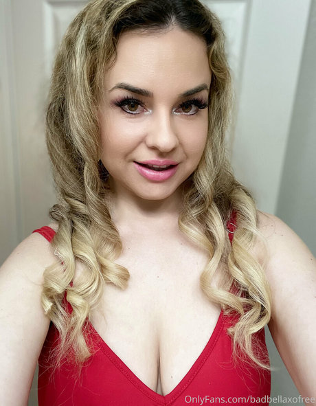 badbellaxofree buena estrella porno foto