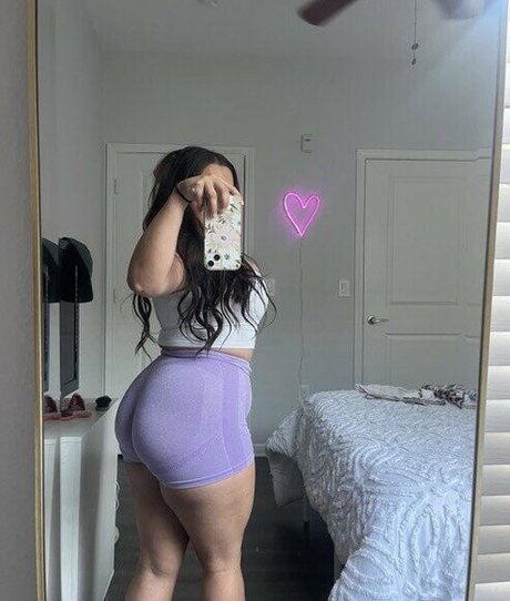 realtxhottie estrella desnuda foto