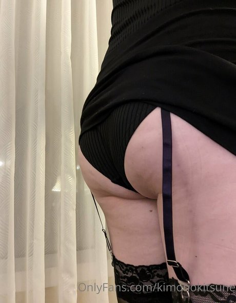 kimonokitsune desnudos de modelos archivo