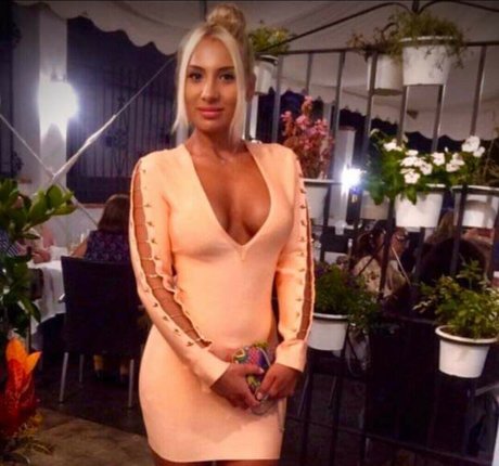 Romanian Girl actriz xxx galerías