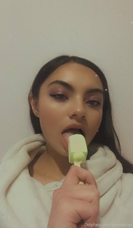 bunniasian actriz de alta definición archivo