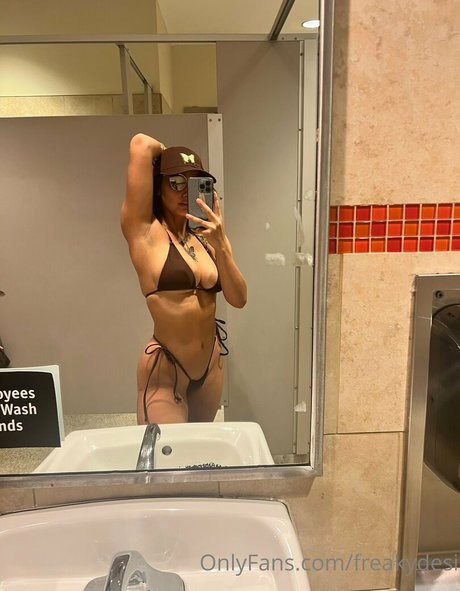 freakydesi buen modelo archivo