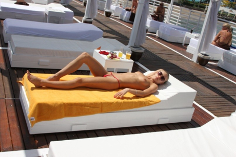 Ivanovskaya Anastasia actriz porno archivo