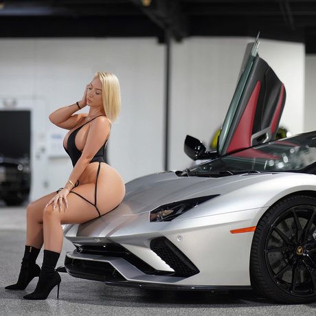 Molly Cavalli actriz imagen