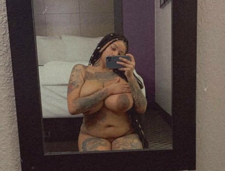 hurricane tori actriz atractiva imágenes