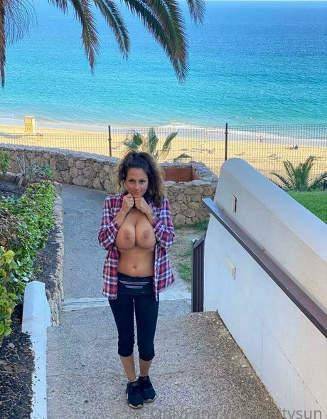 milf al aire libre onlyfans perfecto agradable foto