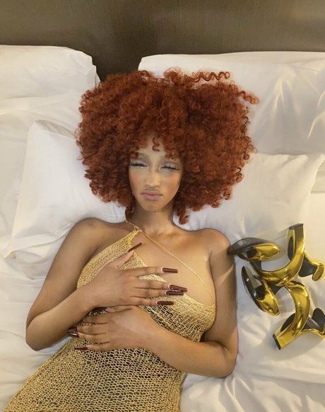 Solaya Ismail estrella porno del sexo imagen