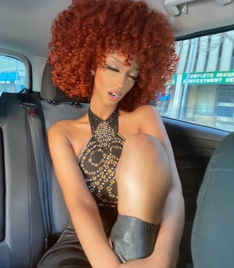 Solaya Ismail bonita modelo imágenes