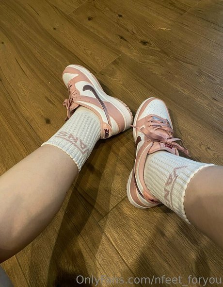 nfeet foryou modelo desnudo recopilación