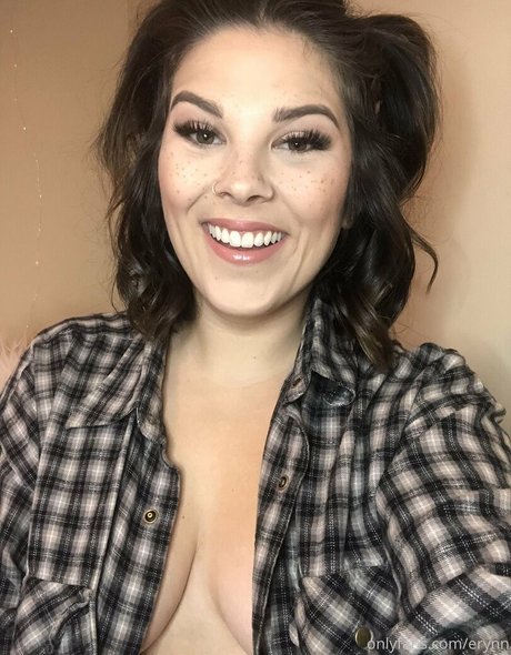 erynn modelo pornografico fotos