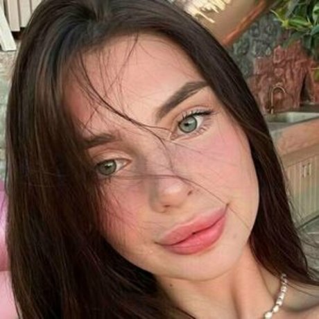 irinasivalnaya actriz de alta calidad foto