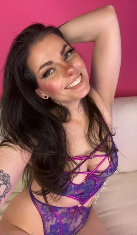 worshipfarrah bonita actriz galería