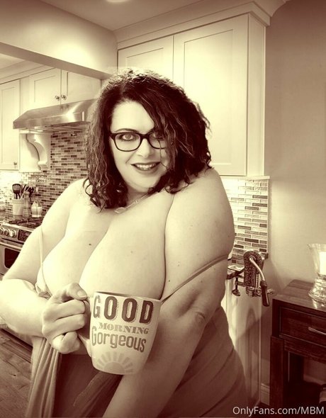 maturebustymom estrella superior galería