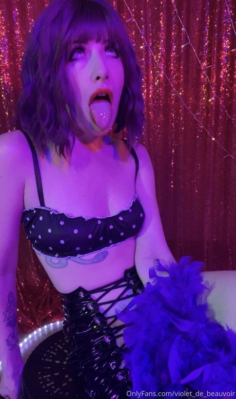 violet de beauvoir estrella del sexo imagen